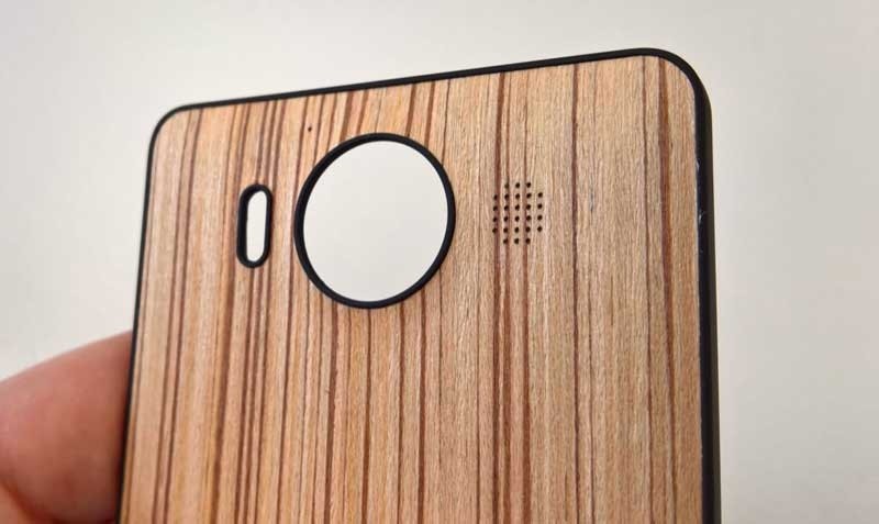 درب پشت چوبی لومیا ۹۵۰ مارک mozo