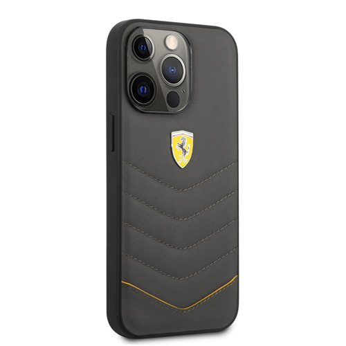 قاب چرمی ضد ضربه iPhone 13 Pro طرح Ferrari مدل Quilted Edge