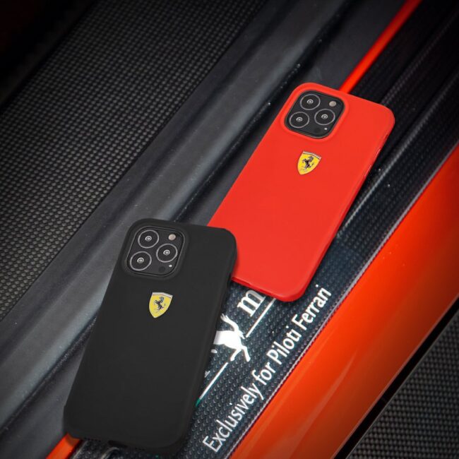 گارد سیلیکونی iPhone 13 Pro طرح Ferrari مدل Metal Logo