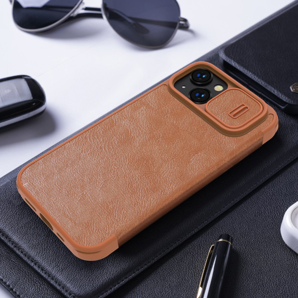 کیف چرمی محافظ دوربین دار iPhone 14 مارک نیلکین مدل Qin Pro Leather Case