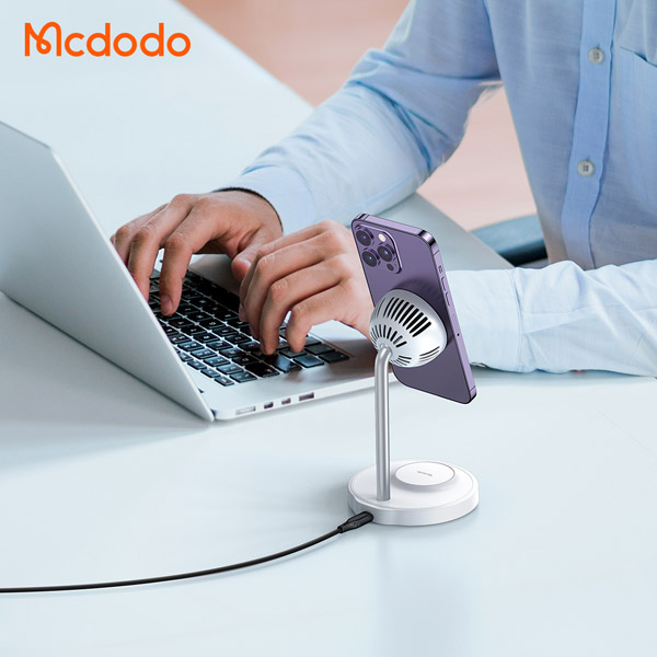 خرید هولدر و شارژر وایرلس مگنتی رومیزی فن دار دو کاره 15 وات مک‌ دودو مدل Mcdodo CH-215