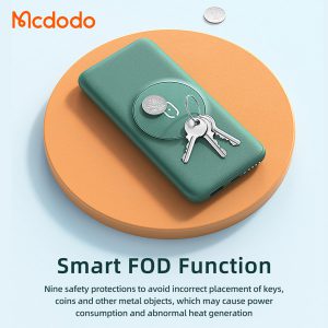 خرید پاور بانک 10 هزار وایرلس مگ سیف Mcdodo MC-877 پایه دار به همراه کابل شارژ