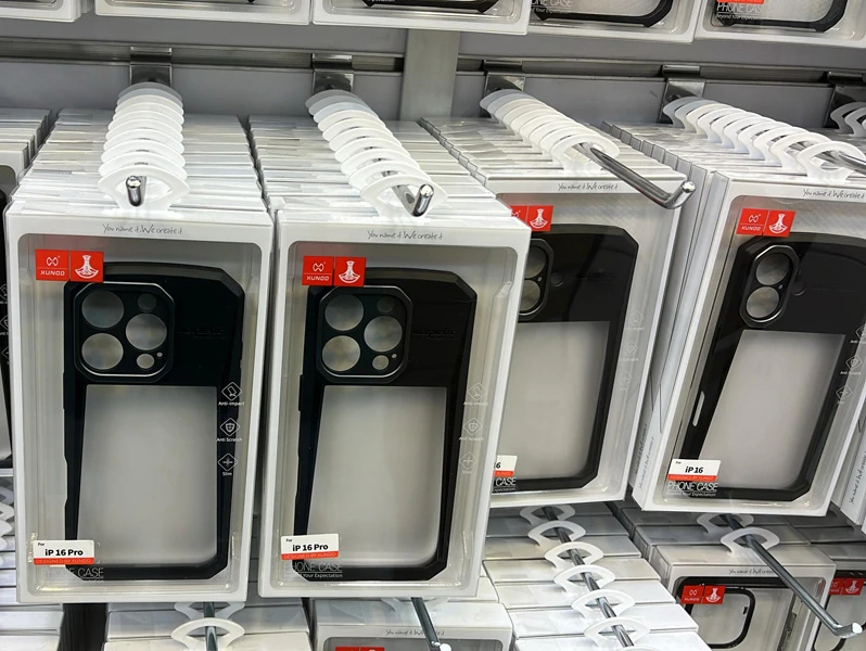 خرید گارد ضد ضربه پشت مات iPhone 16 Pro مارک XUNDD مدل Cyber خرید گارد ضد ضربه پشت مات iPhone 16 Pro مارک XUNDD مدل Cyber