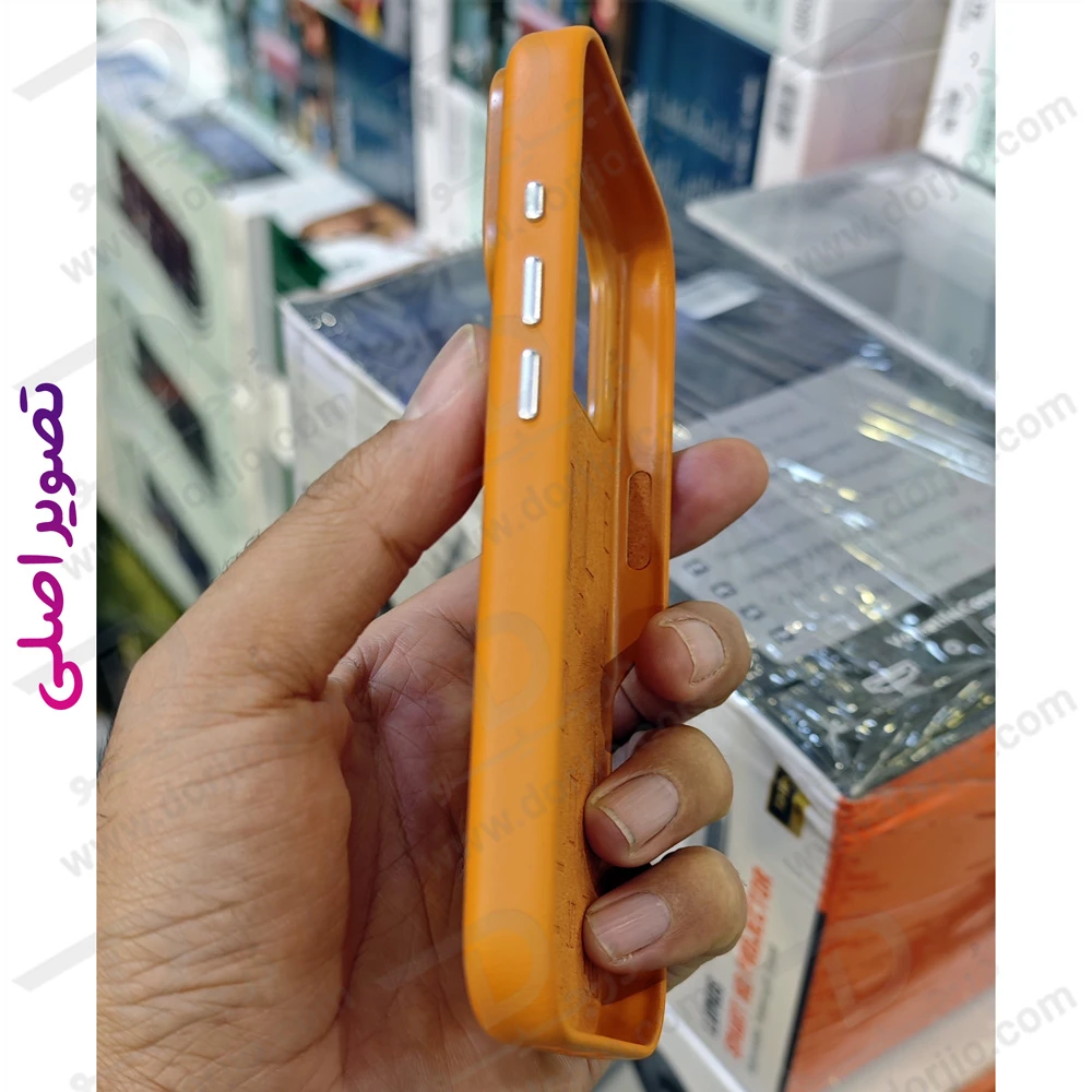 قاب چرمی بند دار iPhone 17 Pro Max مدل Polaris مارک Levelo