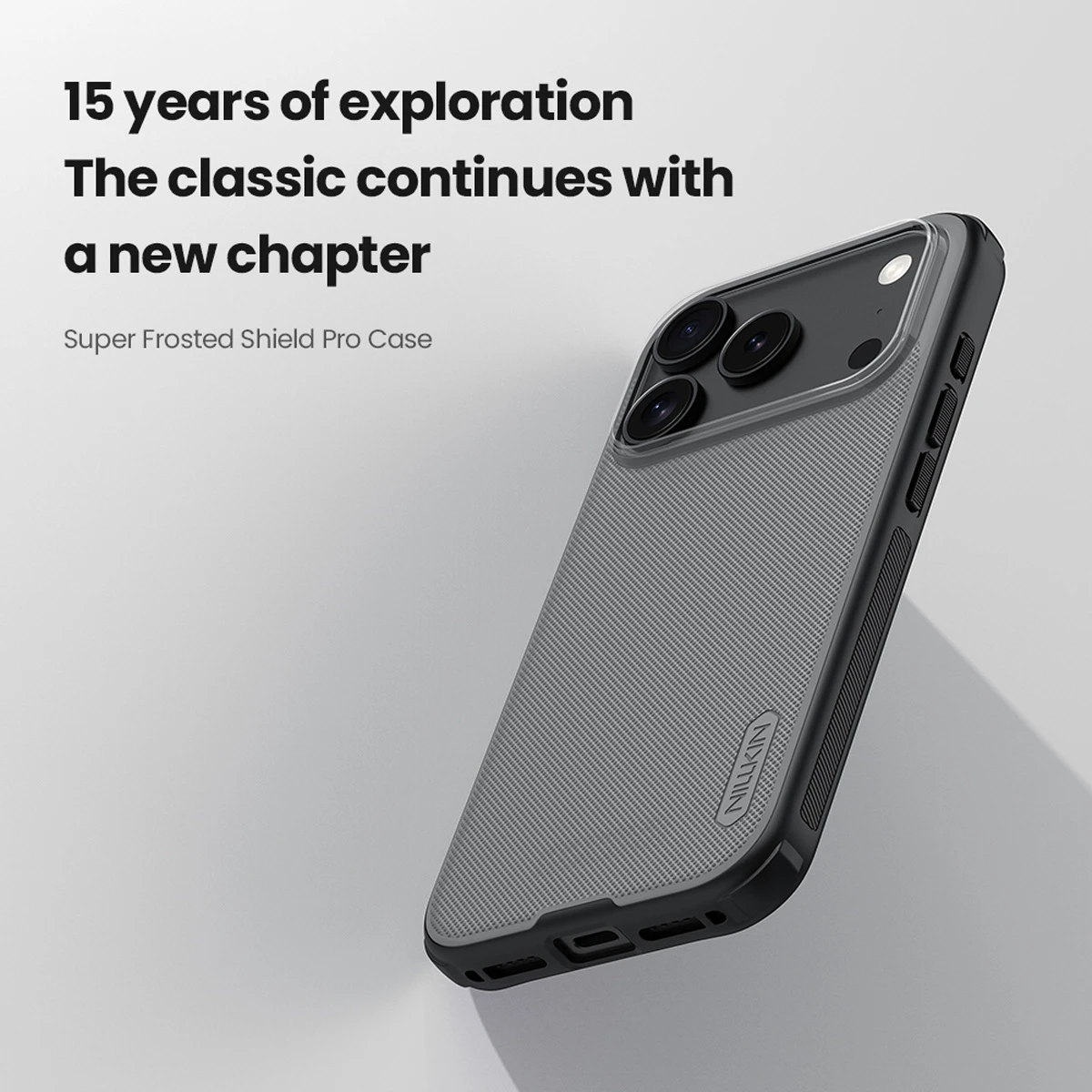 خرید قاب دودی ضدضربه iPhone 17 Pro Max مارک نیلکین مدل Super Frosted Shield Pro Clear