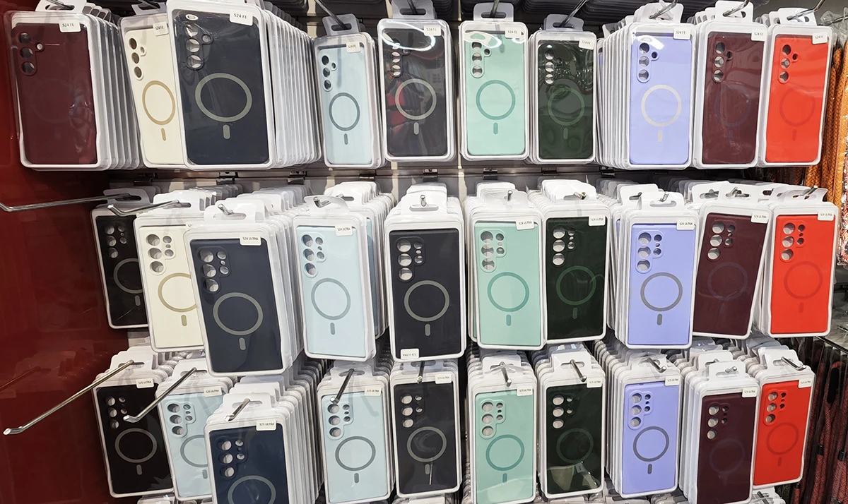 قاب سیلیکونی اصلی مگنتی Samsung Galaxy S24 FE قاب سیلیکونی اصلی مگنتی Samsung Galaxy S24 FE