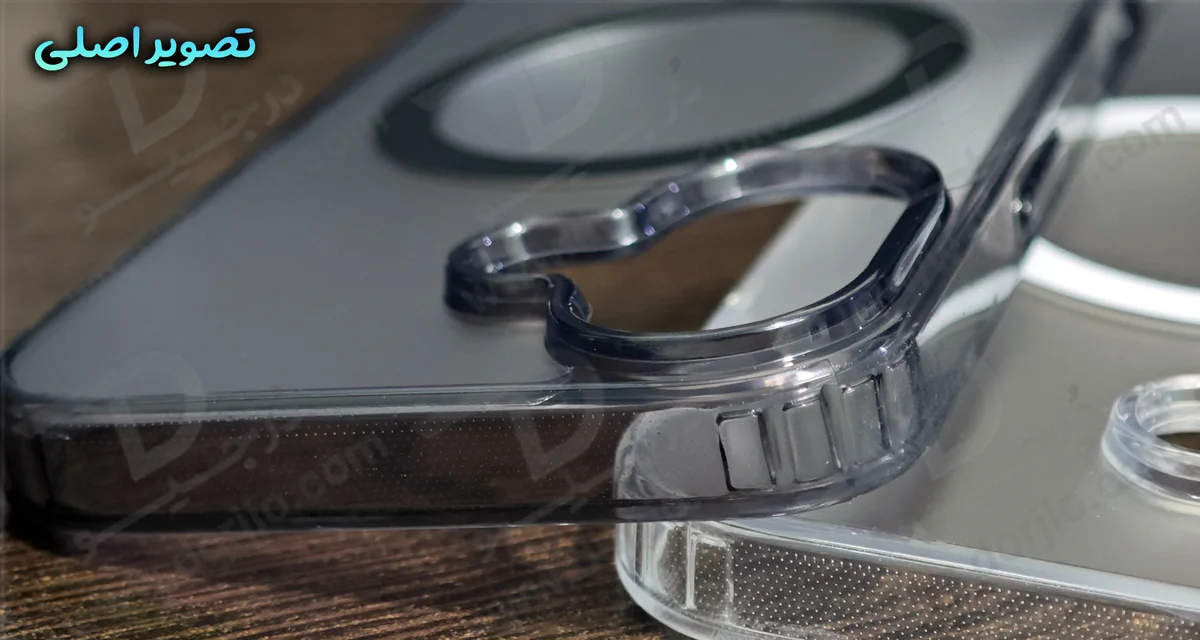 قاب نیمه شفاف مات مگنتی iPhone 17 قاب نیمه شفاف مات مگنتی iPhone 17