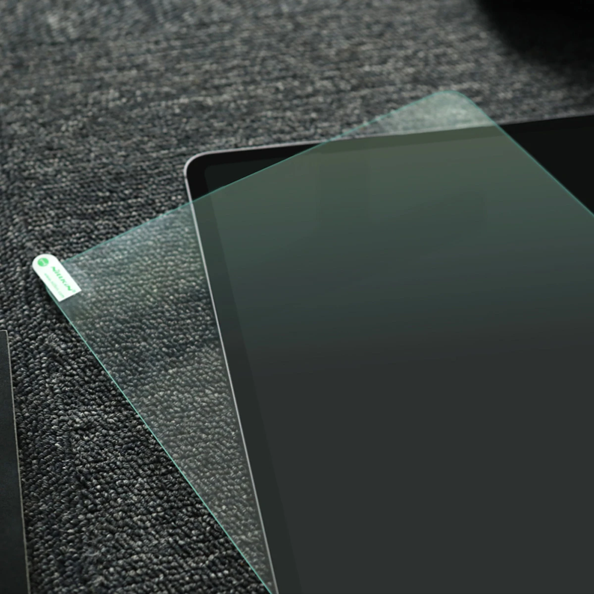 گلس شیشه ای نیلکین Xiaomi Pad 8 Pro مارک نیلکین مدل H+ Anti-explosion