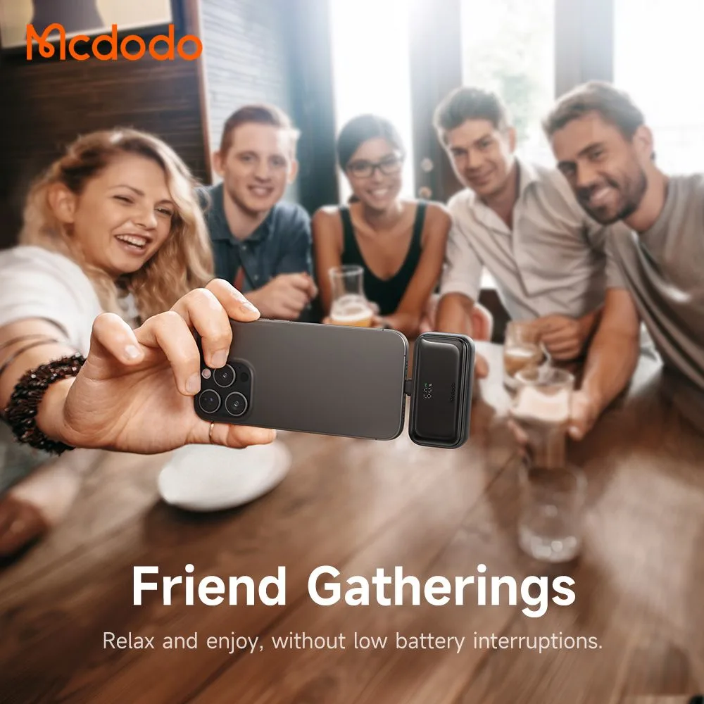 پاوربانک 5 هزار 22.5 وات دارای کابل و کانکتور داخلی پورت Lightning برند مک دودو مدل Mcdodo MC-7800