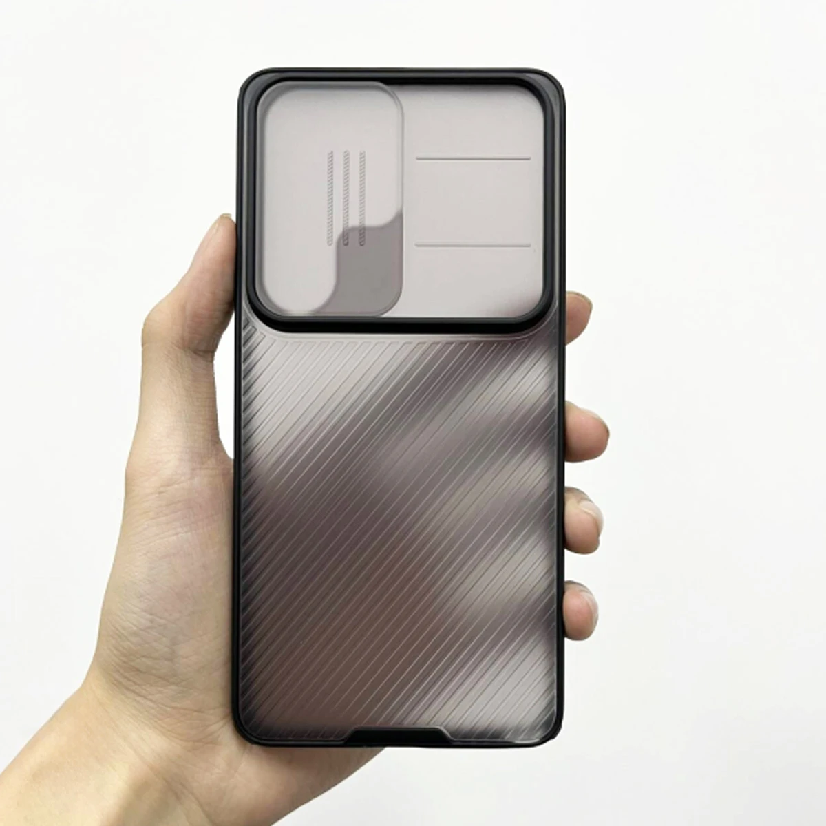 گارد ضدضربه دودی Samsung Galaxy S26 Ultra مارک نیلکین مدل Camshield Pro Clear