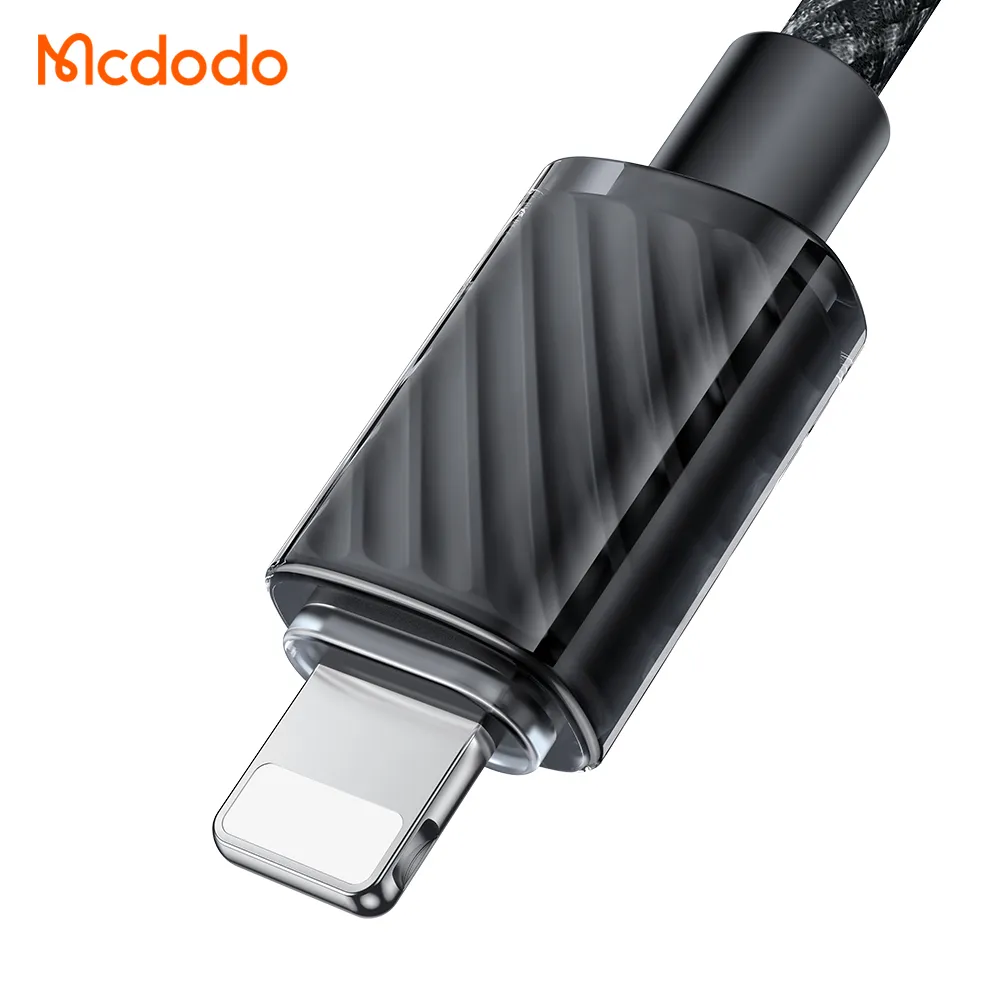 کابل شارژ سریع 15 وات 3 آمپر USB به Lightning طول 1.2 متر برند مک دودو مدل CA-3640