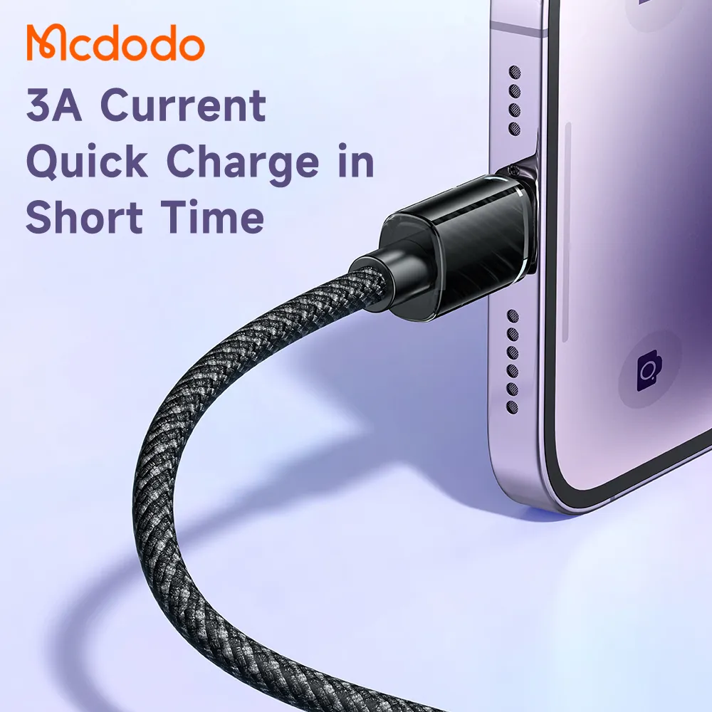 کابل شارژ سریع 15 وات 3 آمپر USB به Lightning طول 1.2 متر برند مک دودو مدل CA-3640