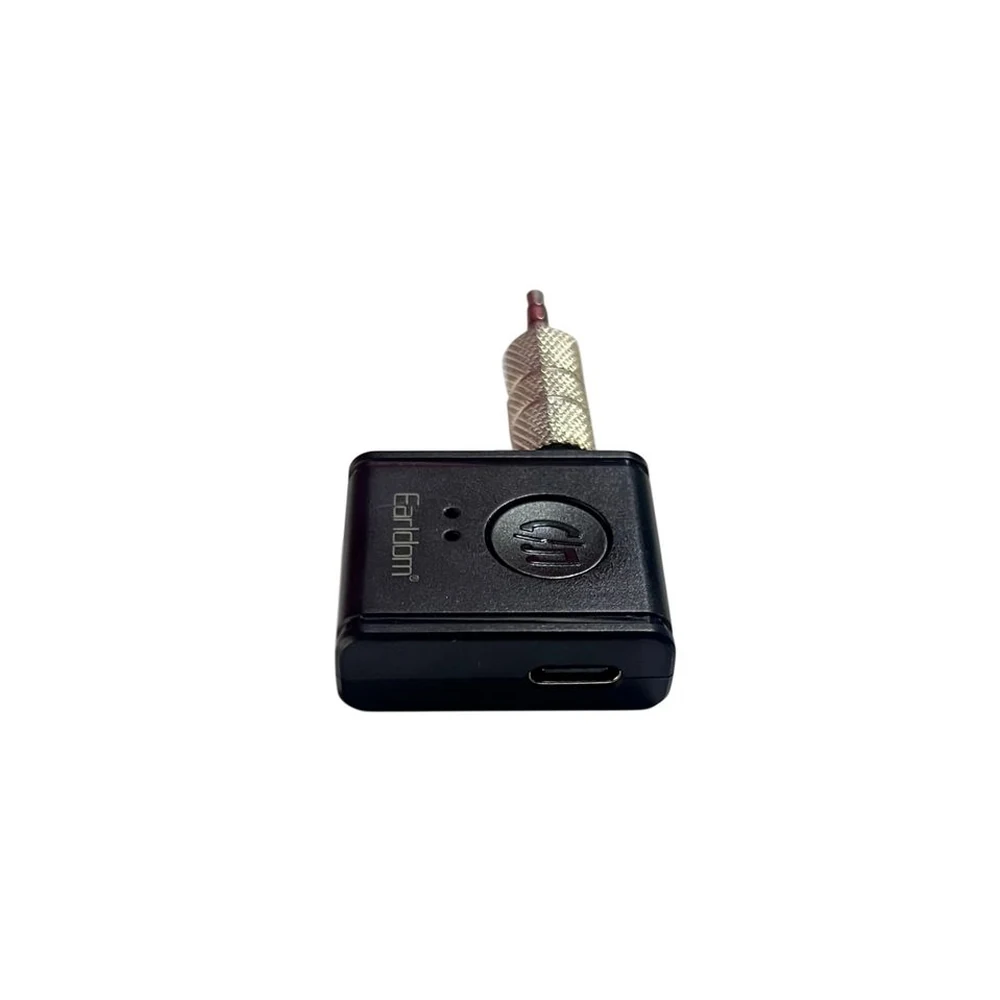 نمای درگاه شارژ USB-C گیرنده بلوتوث Earldom ET-BR21